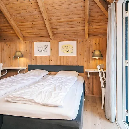 5 Star In Holiday home *