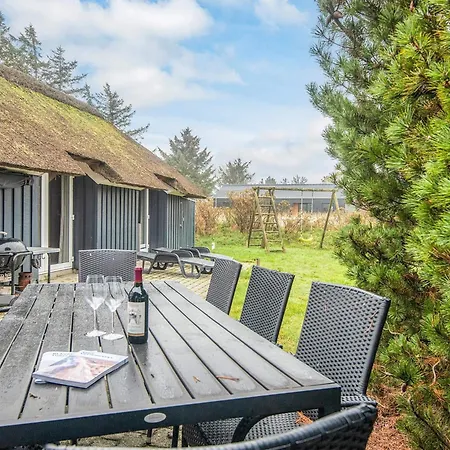 5 Star In * Vejers Strand